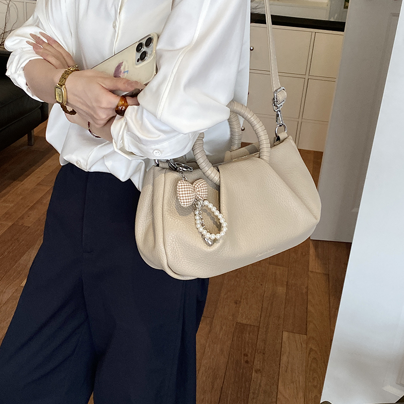 Tas Pegangan Atas Bulat Desain - Luxury Bags Consignment ulasan dan harga