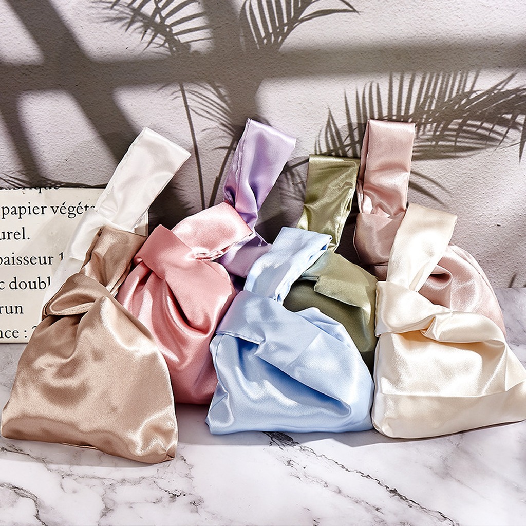 Tas Pergelangan Tangan Wanita  - Luxury Bags Consignment ulasan dan harga
