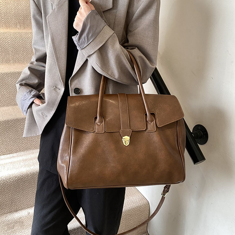 MOODS tas selempang wanita, 2  - Luxury Bags Consignment ulasan dan harga