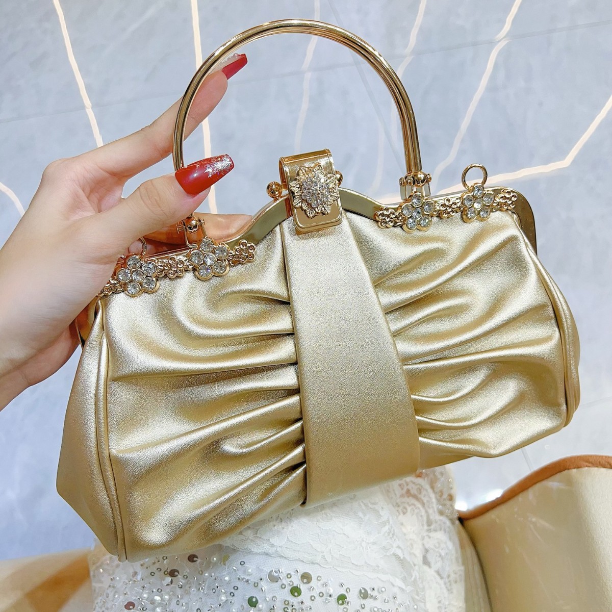 Tas Clutch Wanita Mewah High-e - Luxury Bags Trend 2025 ulasan dan harga