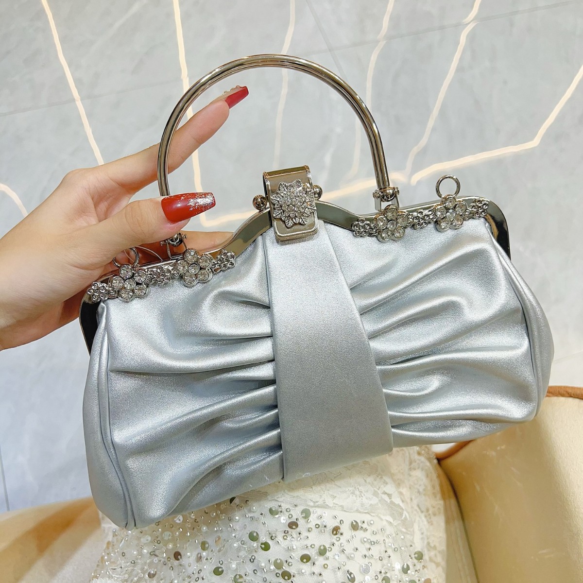 Tas Clutch Wanita Mewah High-e - Luxury Bags Trend 2025 ulasan dan harga