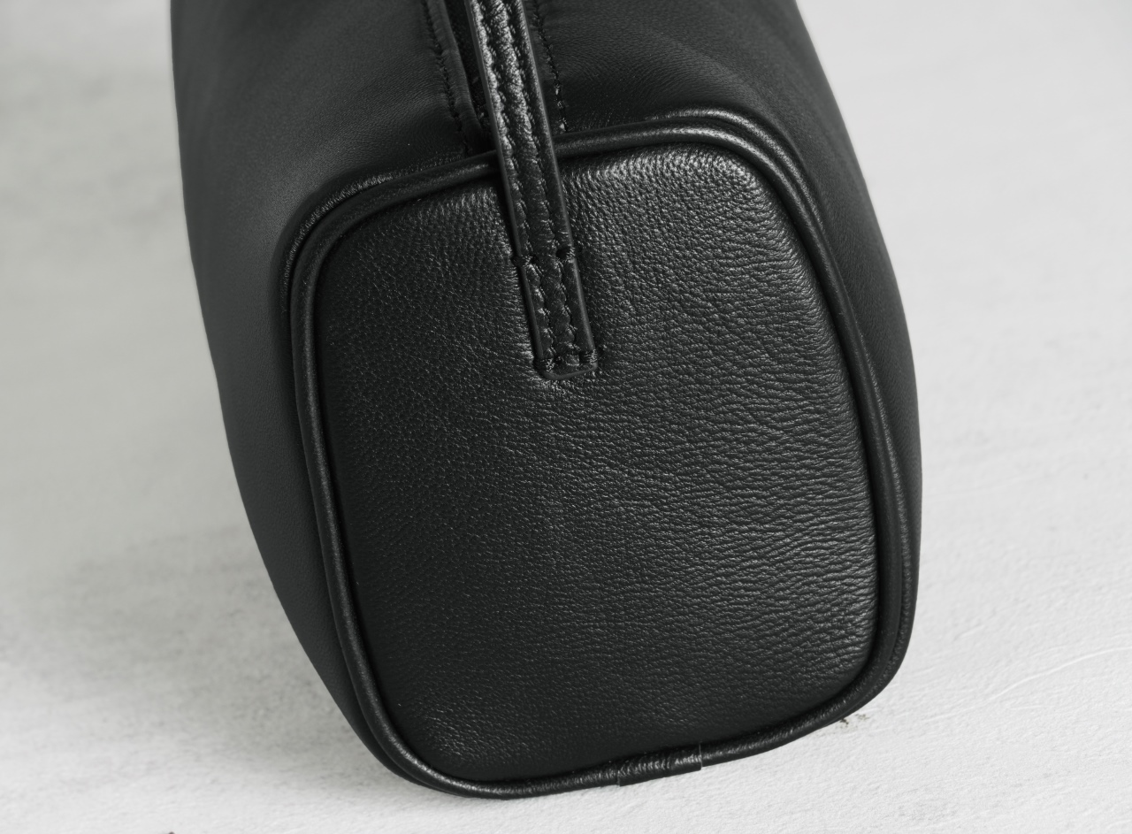 Tas Bahu Kulit Minimalis Wanit - Luxury Bags Quiet ulasan dan harga